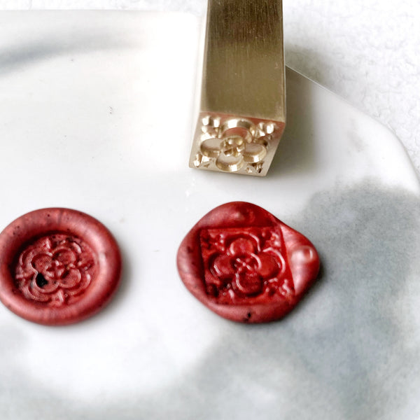 Two-sided Brass Wax Seal Stamp - 4-petals Flower
