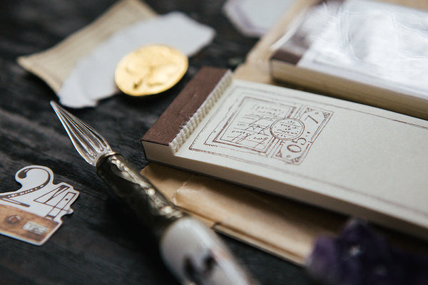 OURS Slide Glass Letterpress Label Book