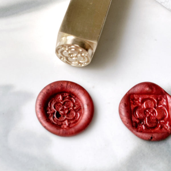 Two-sided Brass Wax Seal Stamp - 4-petals Flower