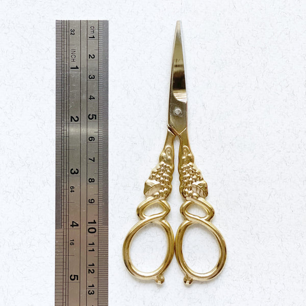 Antique-Style Scissor 10